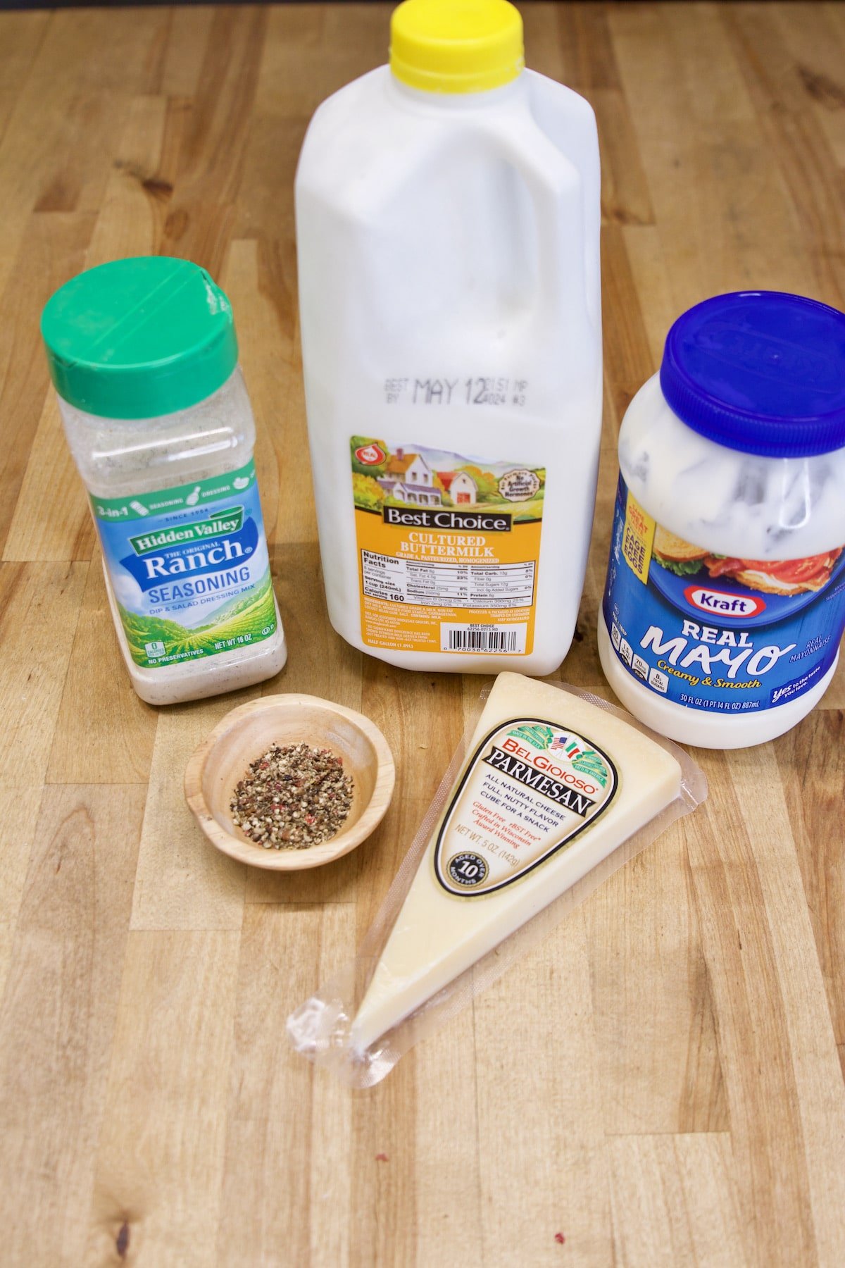 Ingredients for Parmesan Peppercorn Ranch.