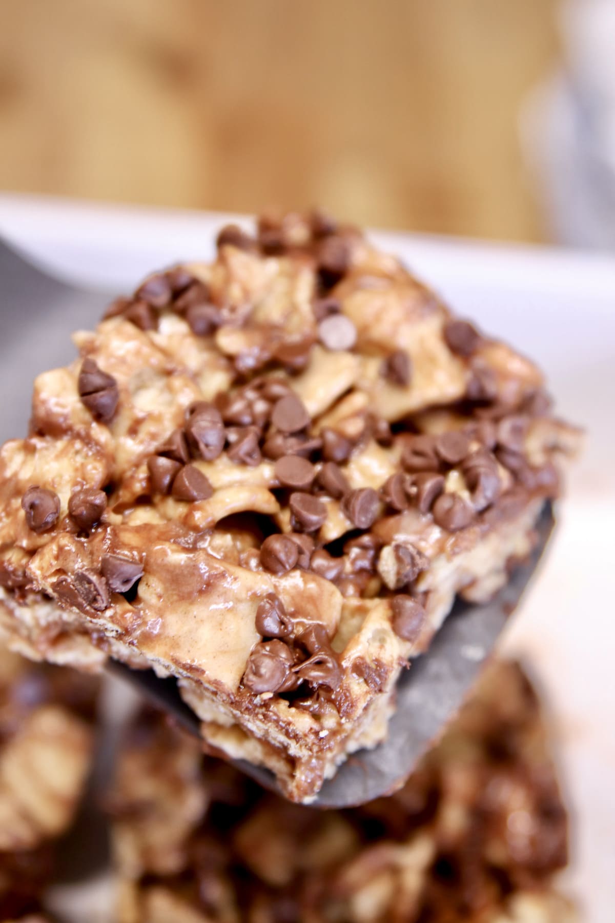 Closeup of Cinnamon Toast Crunch Bar with chocolate chips.