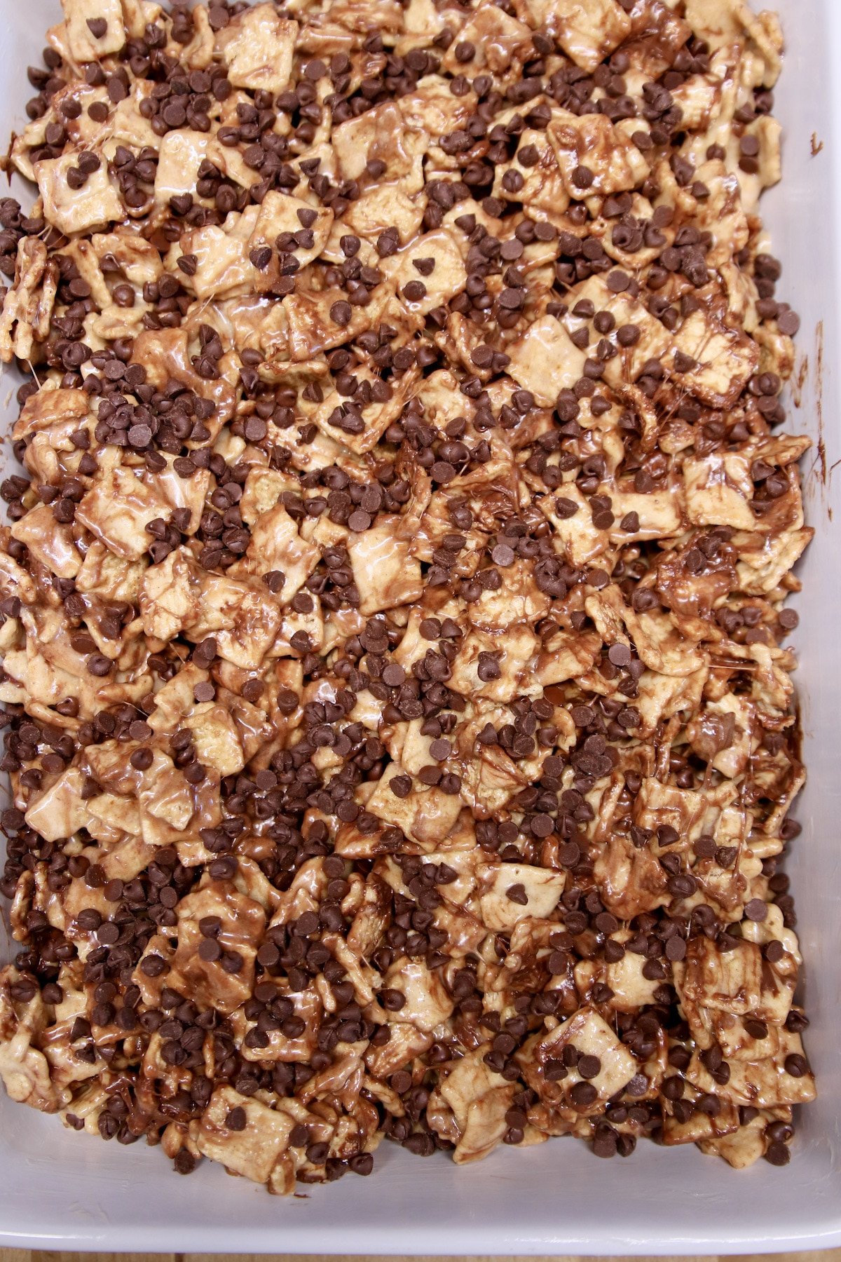 9 x 13 pan of cinnamon toast crunch bars with chocolate chips.