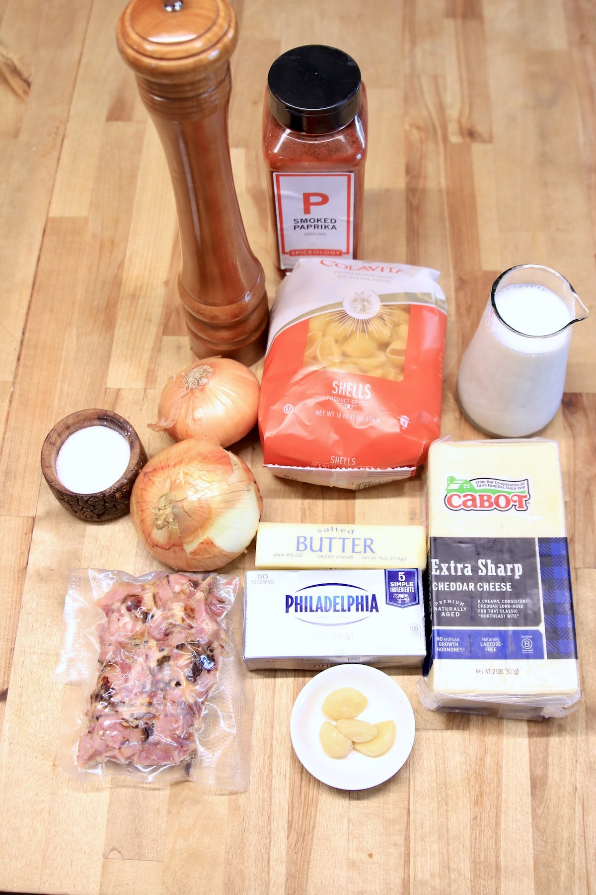 Ingredients for ham and cheese pasta.