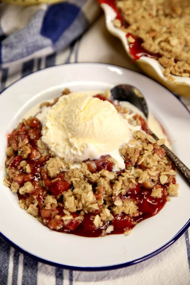 Easy Cherry Crisp Recipe (with cherry pie filling) - Miss in the Kitchen