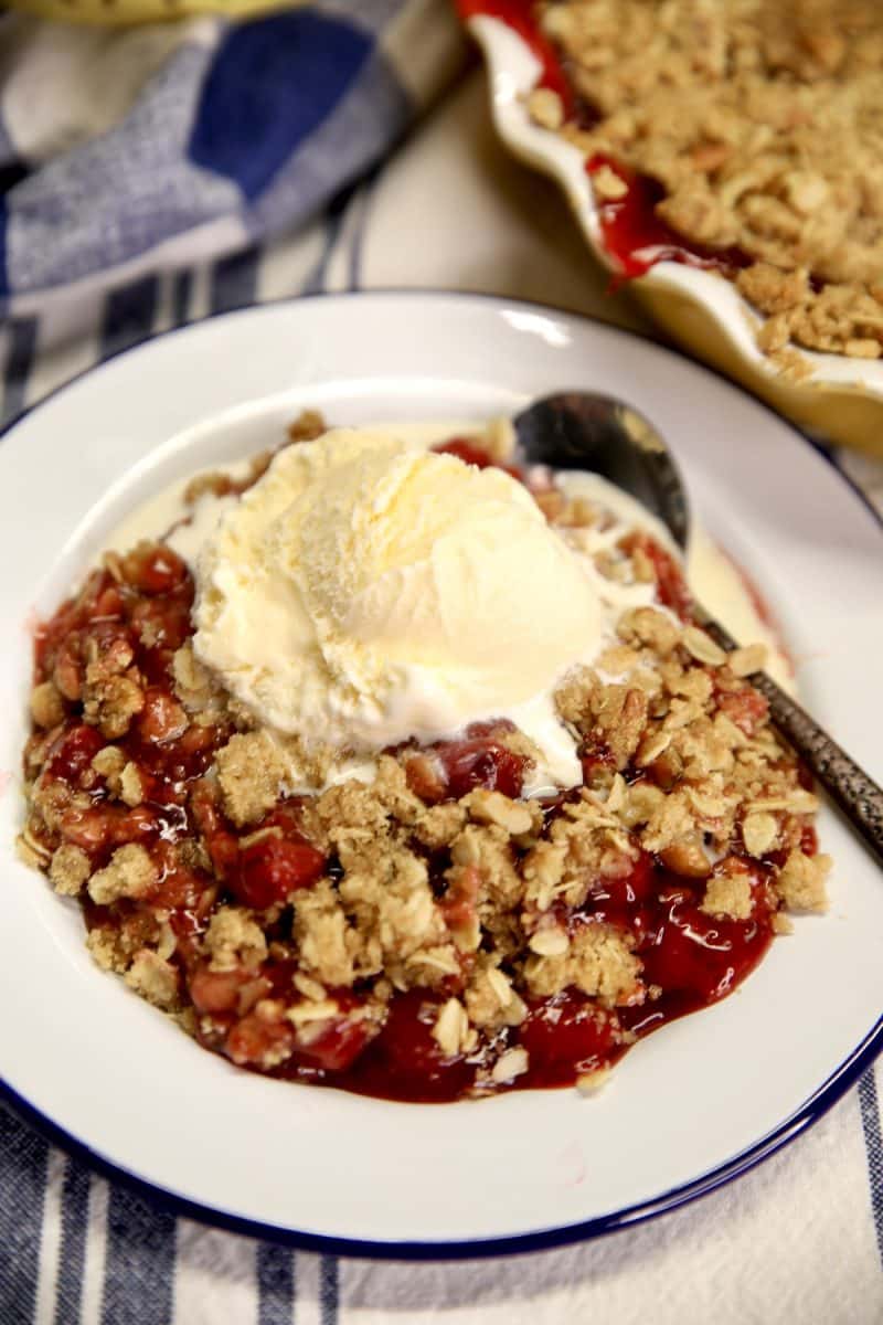 Easy Cherry Crisp Recipe (with cherry pie filling) - Miss in the Kitchen