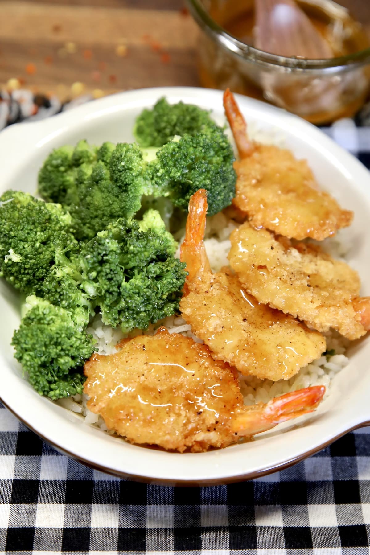 Crispy Shrimp Bowl with broccoli.