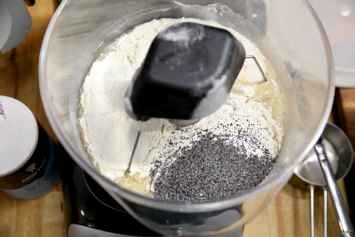 Bowl of flour, poppy seeds and sugar.