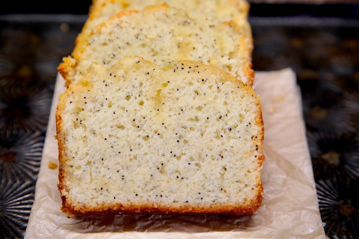 Slices of poppy seed bread.