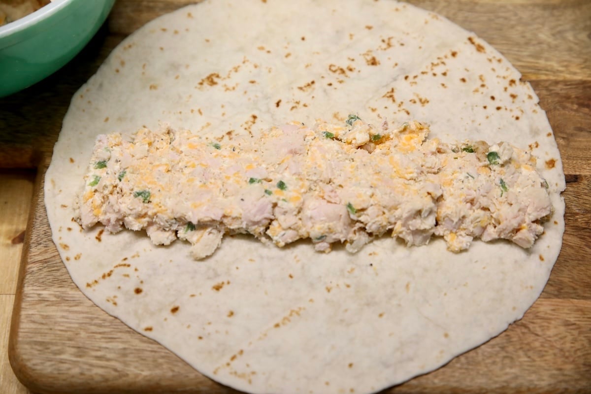 Flour tortilla filled with creamy turkey filling.