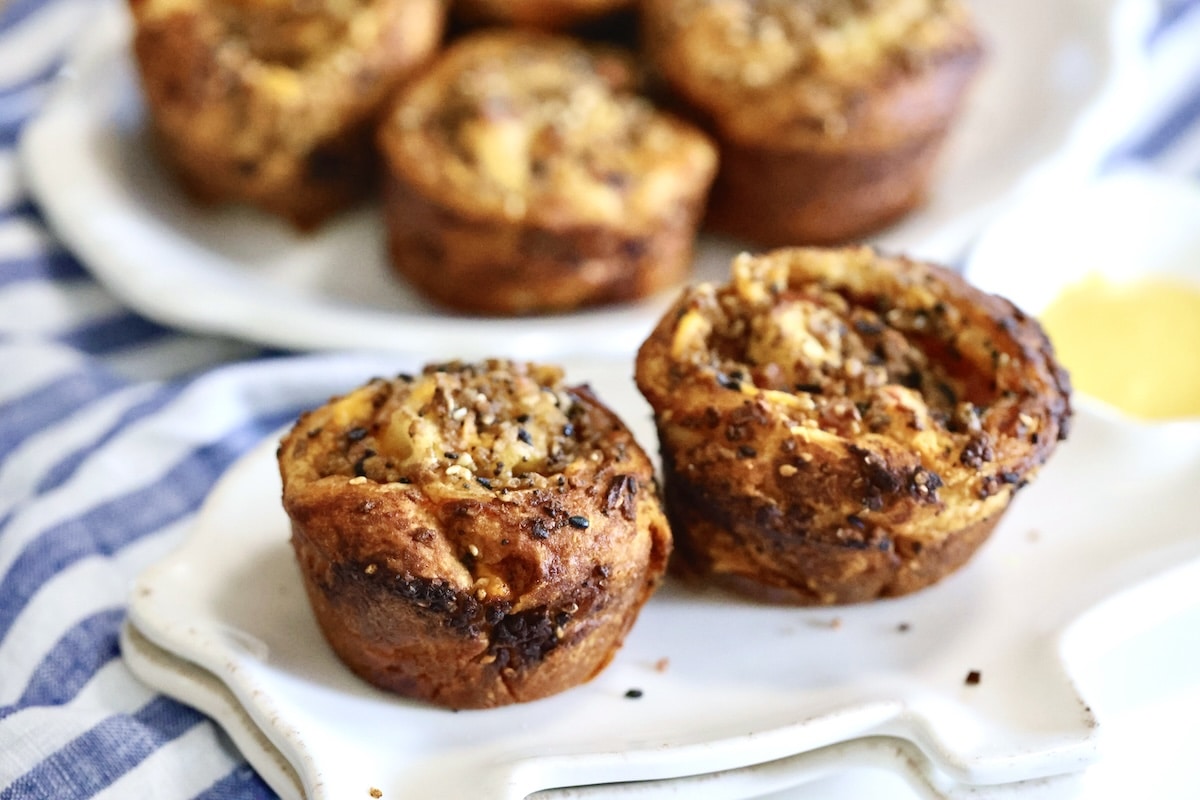2 savory cruffins on a plate.